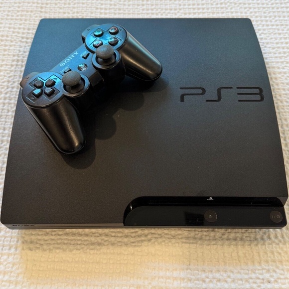 Sony PlayStation 3 Slim 160GB Console - Black - Picture 1 of 4